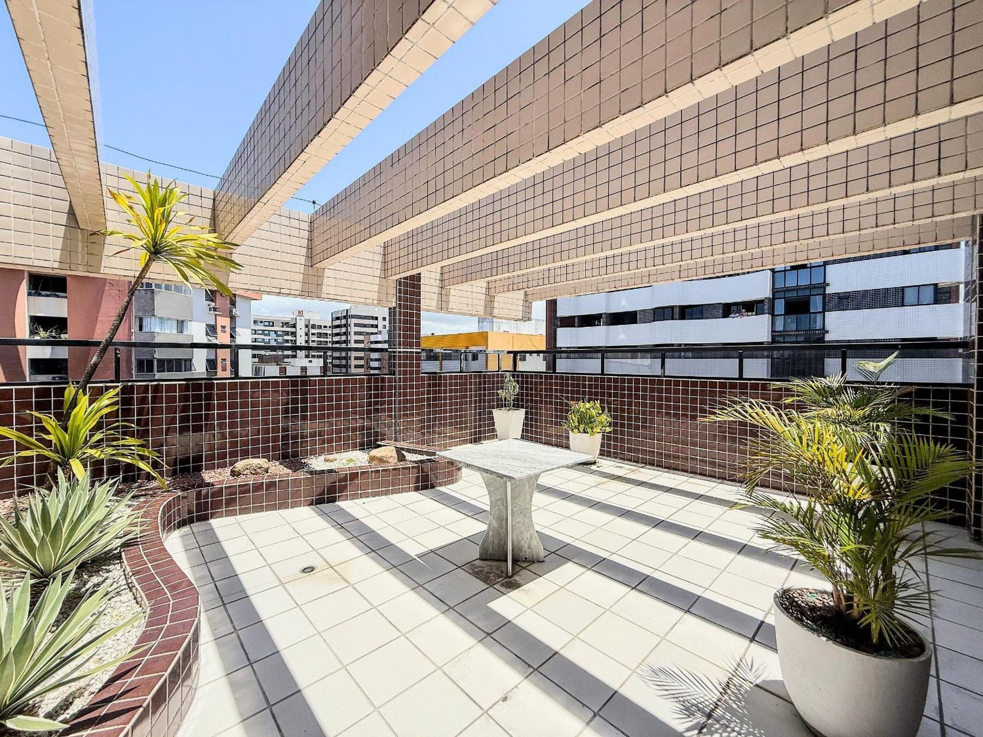 Apartamento Duplex Ponta Ed. Tabriz 409
